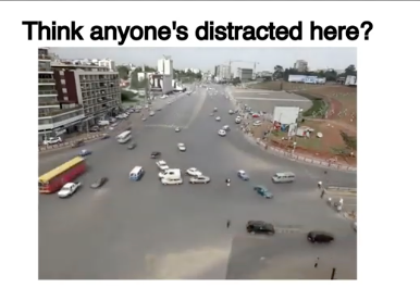 picture of traffic at intersection